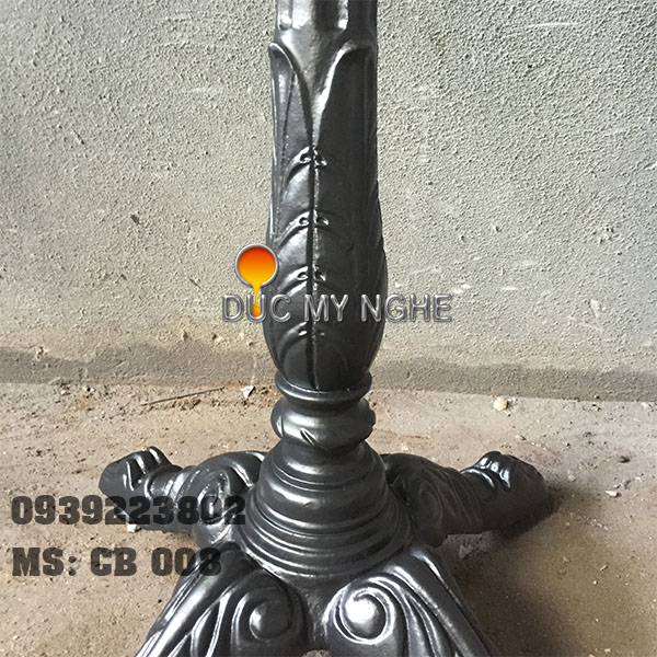Bàn bar cafe 4 chân hoa văn gang đúc CB 008